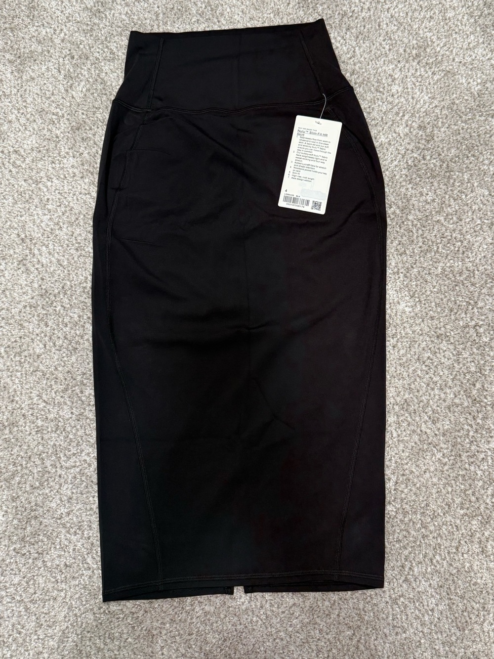 Lululemon nulu slim-fit HR skirt